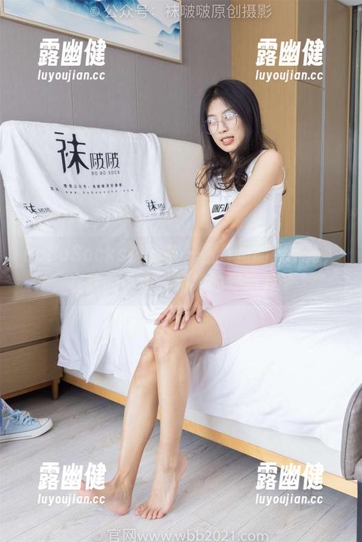BoBoSocks袜啵啵 - 图片里的人字拖，在线的小甜豆和她的野趣万千