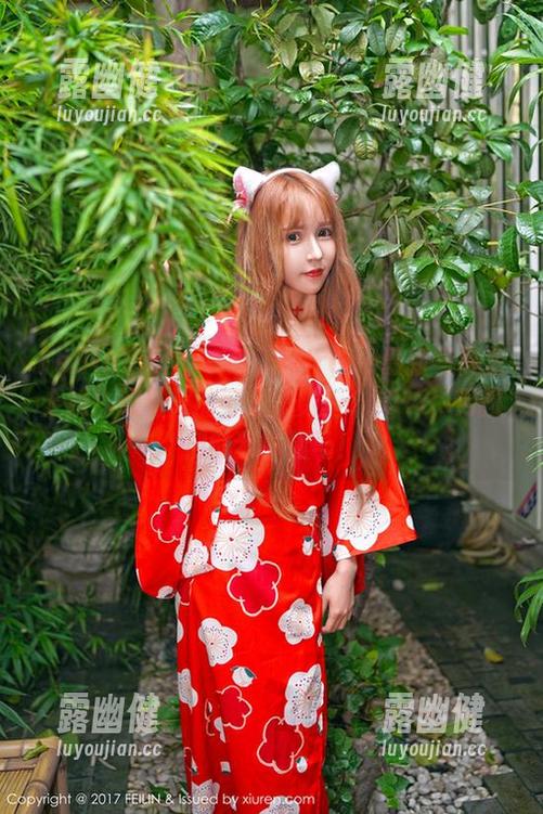 Feilin嗲囡囡-萌琪琪Irene Feilin嗲囡囡 - 萌琪琪Irene最新写真集上线!双马尾的可爱指数:100%!男孩们的梦中情马!