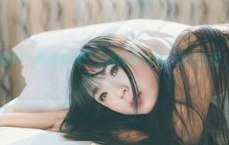 GIRLT果团网 – 原图分享：王语纯的礼服，就这画面，我的目光要被拉走了。