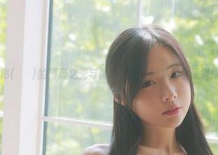 当Habin夏彬(하빈)的清晨之光与阴影相拥，图集里全是错综复杂的美感