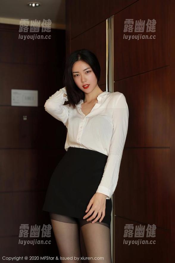 MFStar模范学院 - 灰丝在手，柳侑绮Sevenbaby的写真集到底藏了多少小情愫？