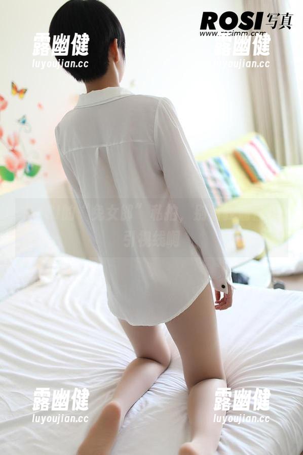 ROSI的“兔女郎”私拍，别看我偷偷吸引视线啊