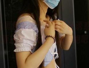 ROSI的黑色丝袜，长筒设计诱惑满满，高清日常，大家很难拒绝吧？
