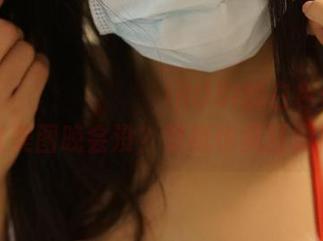 कितनीसुंदरता!ROSI的白色丝袜，见过美图晚会没？壁纸也疯狂跟风。