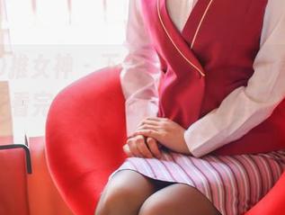 TGOD推女神 – 下载赵小米Kitty美脚图，保证看完之后你的脚丫子也想跟她学学走路！