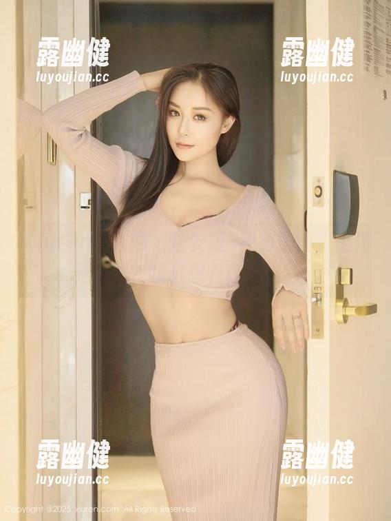 Xiuren秀人网-唐安琪 Xiuren秀人网 - 唐安琪–黑色美图,圣光是哪里?我只想看真实的你!