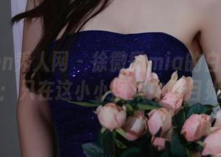 Xiuren秀人网 – 徐微微mia的白衬衫销售点：只在这小小图集中醒目如灯塔