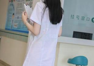 Xiuren秀人网 – 柚琪Rich图集：长腿即正义，但这拍照技巧我还是得好好学。