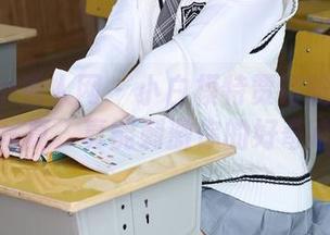 Xiuren秀人网 – 小白模特贾诗晗的免费写真，真能刺激你的好奇心