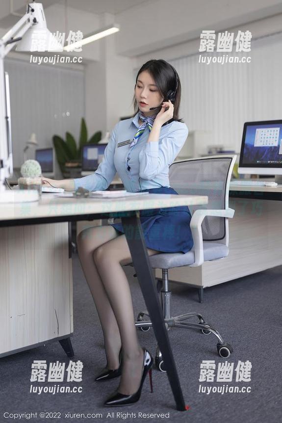 Xiuren秀人网 - 陈怡曼coco的体操服合集，只想问：这些衣服为啥让我想到了巧克力味的能量棒！？