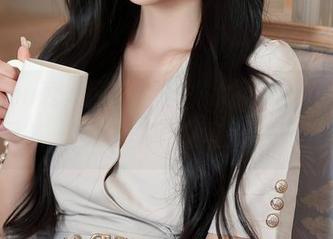 Xiuren秀人网 – 赞美龙女sunny与她的网袜，套图里暗藏的撩人氛围！