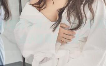 Zzyuri定制写真，圣诞欢乐时光中，有点小暧昧的问题？
