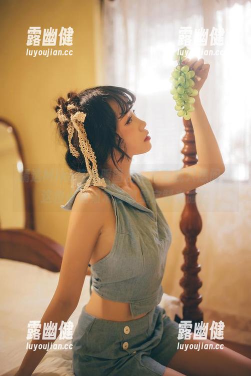 精选Miko酱礼服图包：看完我只想问，这位小姐姐常去哪里定制衣服？