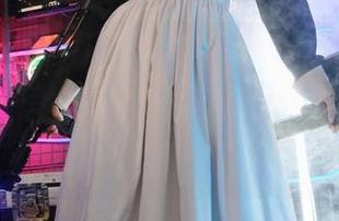 图集在手，Miko酱的八重神子像极了我追寻的‘居家高手’！话说，这衣服真不错！