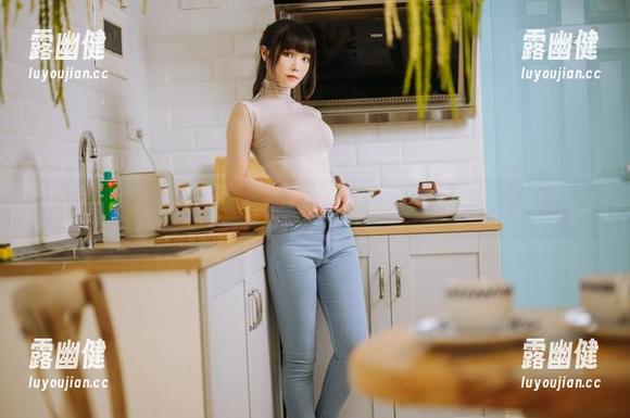 每次一智智穿红裙都让我心乱如麻，求美图下载指南！