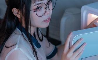 在日食下：七月喵子照片会带来什么样的兽娘图包？