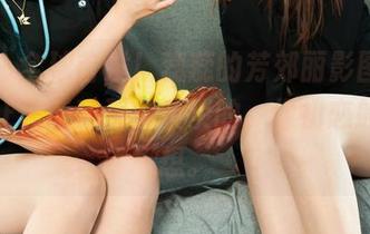 丽柜 – 全球首发！蕊蕊的芳郊丽影图集，下载让你感受那种淡淡的，像初恋般的遐想。