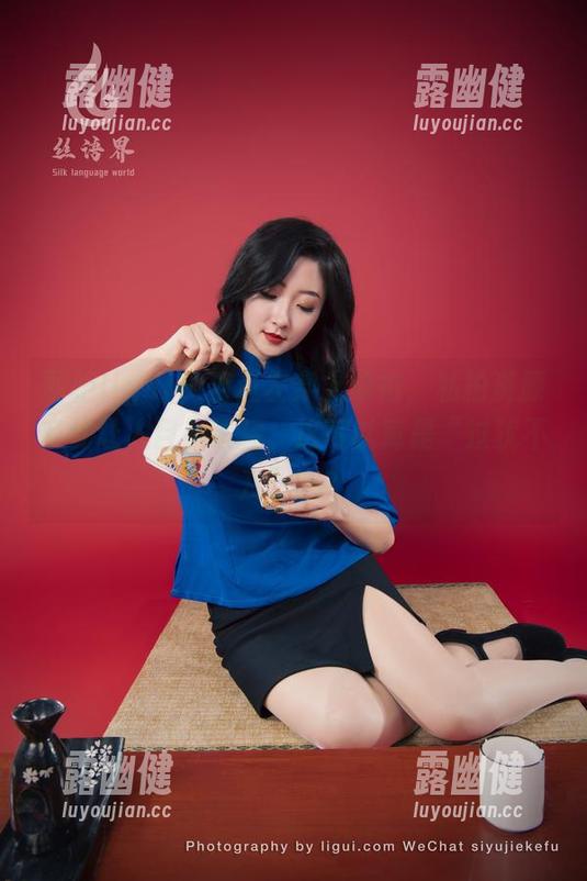 丽柜ligui-左左 丽柜ligui - 当左左穿上旗袍,私拍资源多到让人目不暇接,这可以算是“过犹不及”吗?