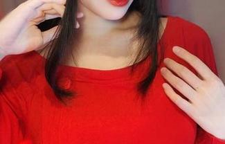高清九言从不咕咕居家，看起来像是随便一拍，却总有那种氛围，难以捉摸的感觉。