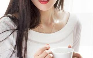 克拉女神 – 你们也觉得吧，舒彤学姐的这一面太撩了，图包求评！
