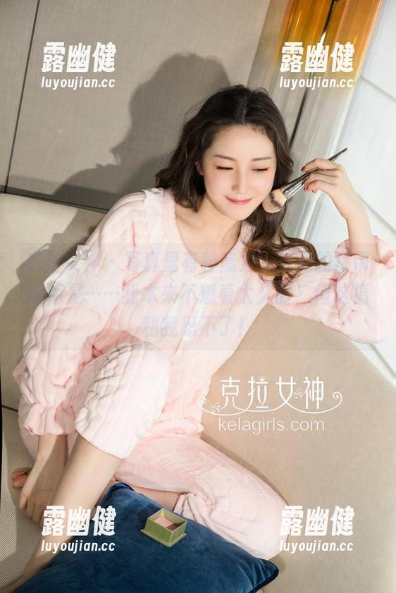 克拉女神 - 写真里有种魔力，芝月的吊带就像是……我本来不想看太久的，但这福利我忍不了！