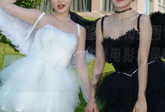 初夏女神 – 分享依依的复古街头图包，我第一眼就想：这该不会是电影场景翻出来的吧？