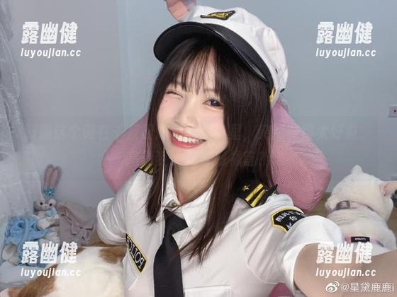 千反田鹿子 制服这个词在千反田鹿子的影像里,突然变得太好看。高清资源是罪魁祸首?