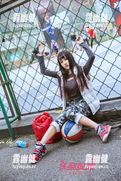 头条女神-COCO 头条女神 - COCO校服作品集——这是童年的噩梦,还是梦想的延续?