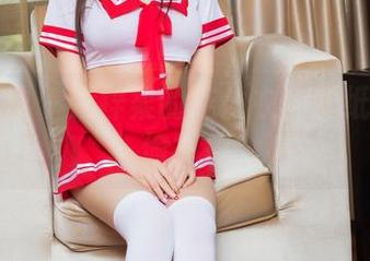 头条女神 – 张梓柔的连体衣：壁纸都想偷偷模仿