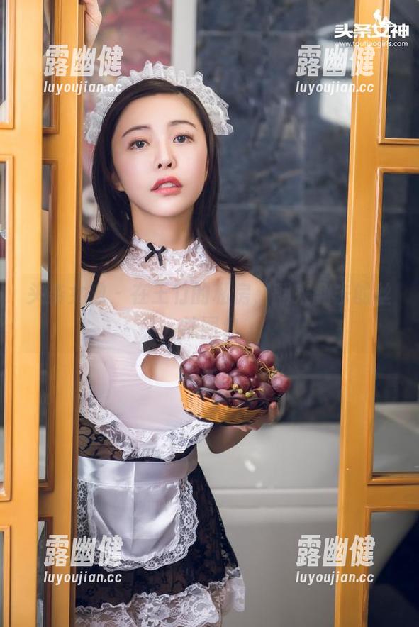 头条女神 - 在王竹的私房，翻来翻去的丝袜图包