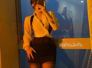微密圈 – 下载安妮yoo的制服图片，顺便更新你的穿搭灵感！