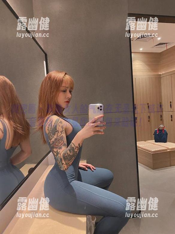 微密圈 - 玫瑰女人的气息在无圣光下或许会更浓，宋昱欣的图包来验证！