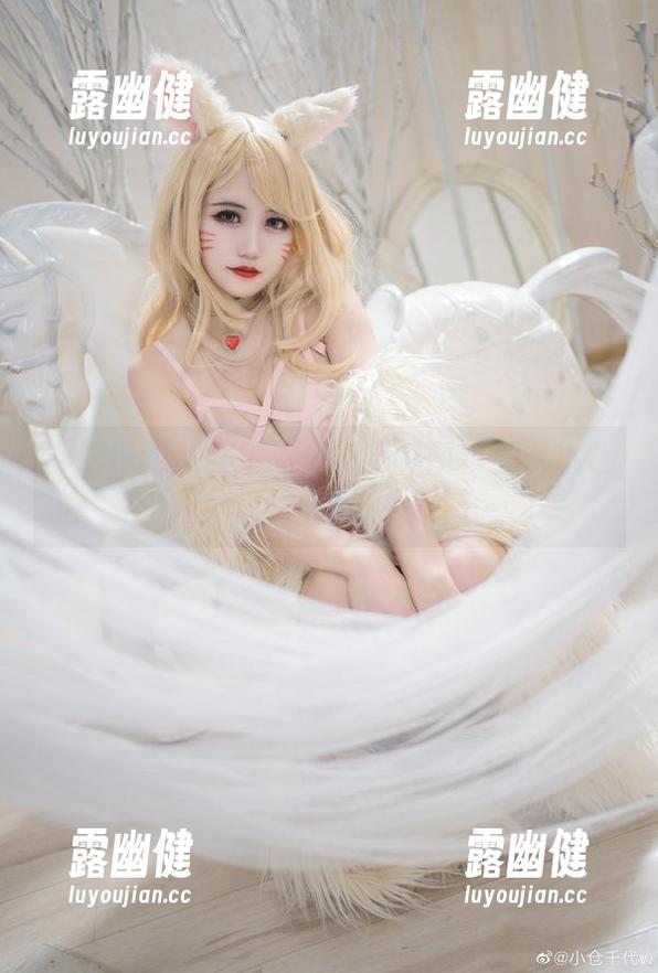 尝试过的巫女形象——定制图集里请小仓千代w再来一份不靠谱。