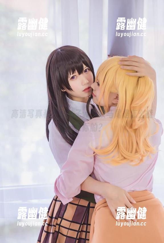 高清写真看小野妹子w，双马尾是怎么能萌出天际的？