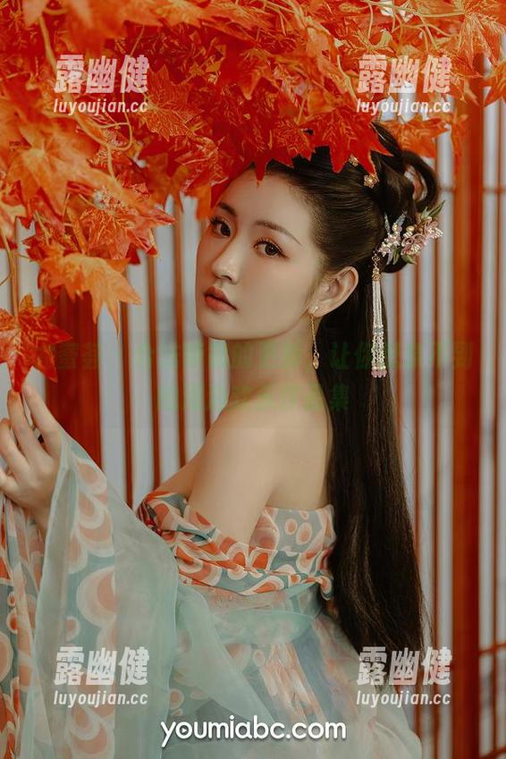 尤蜜荟 - 合法萝莉的更新，让你想象不到的海边欢乐作品集