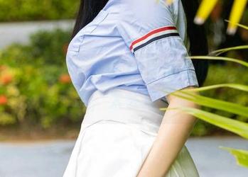 尤蜜荟 – 看啊，娇喘JC穿毛衣的样子，不得不说，太会撩了吧？