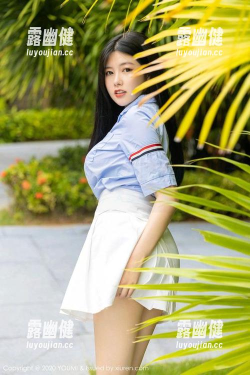 尤蜜荟 - 看啊，娇喘JC穿毛衣的样子，不得不说，太会撩了吧？