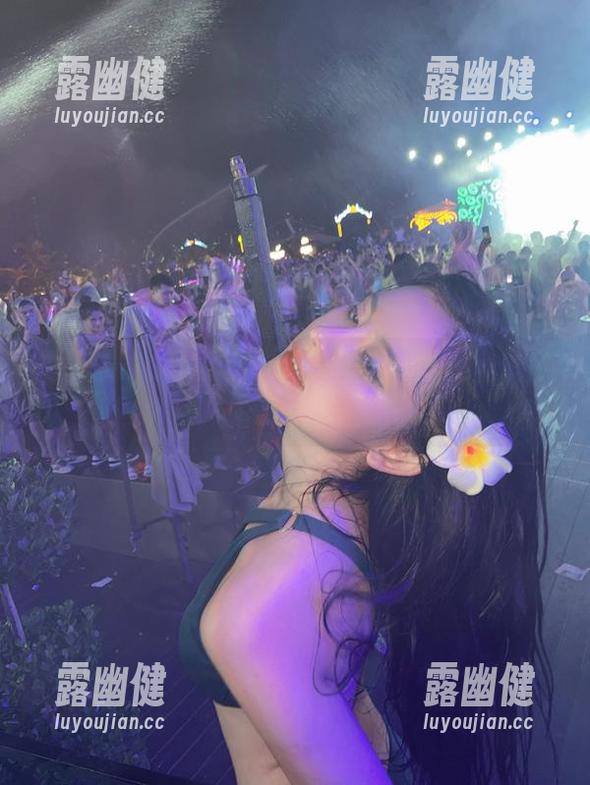 微密圈 - 就是阿朱啊的浴室魔法在线流出原图不设防