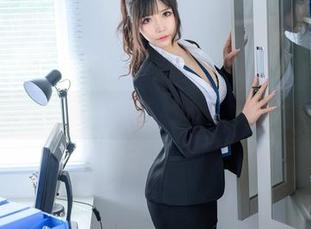 当你打开高清套图，准备抱走莫子aa，女友瞬间就…哈哈！