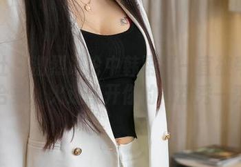 星颜社 – 激烈讨论中韩雨嘉一直被夸的校服合集，火速点开你的网盘秀一秀！