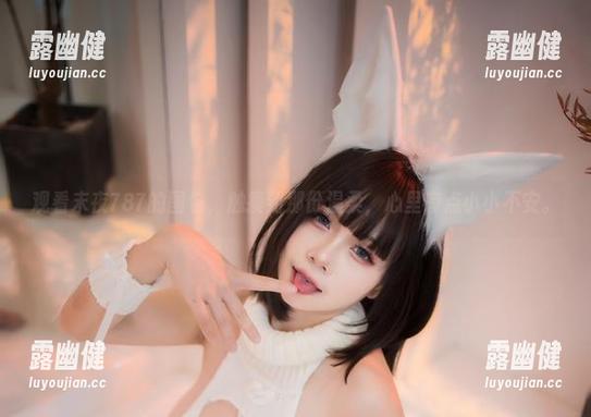 观看末夜787的图包，触摸到那份温柔，心里有点小小不安。