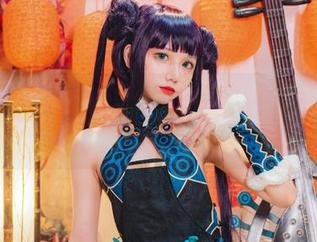 在果咩酱w的叛逆修女图包里，信仰与慵懒无缝衔接！