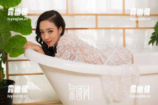 果团网-周妍希 果团网 - 嘘,周妍希护士资源里那份温柔隐藏了多少不为人知的故事?