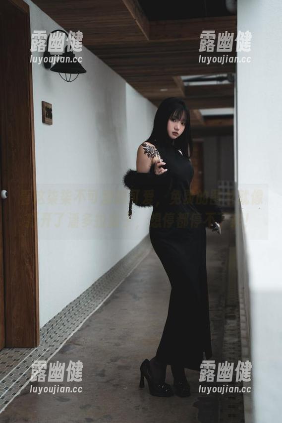 看这柒柒不可爱的可爱，免费的图包就像打开了潘多拉盒子，想停都停不下来！