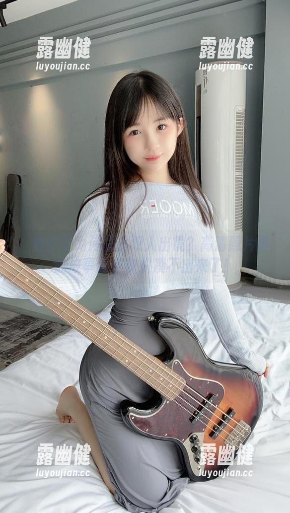 桜井宁宁为何总是双人出镜？高清照片里的故事我都快拼凑不出来了！