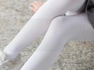 森萝财团 – 棉袜能有态度？Aika告诉我，不看这个私房美图，真的是亏大了！