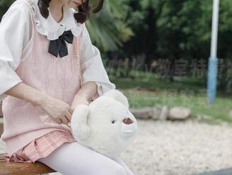 森萝财团 – 小奶糕Milky教室特辑，新写真集更新，快来一探究竟
