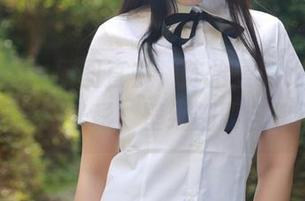 模范学院 – 原图直击，陈怡曼的眼镜透出一种别样的光彩，壁纸都要自愧不如！