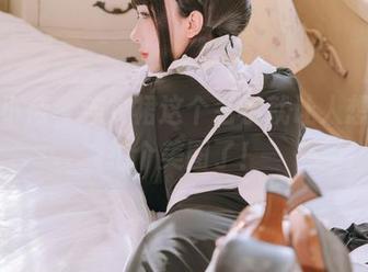 樱井小莜，连衣裙这个名字就让人想赶快拍个美图了！