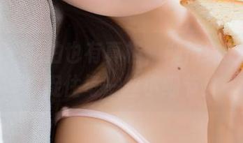 波萝社 – 私拍也有真相，柳侑绮的原图让你捉住每一丝小细节！